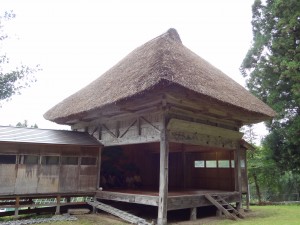 大崎白山神社　能舞台